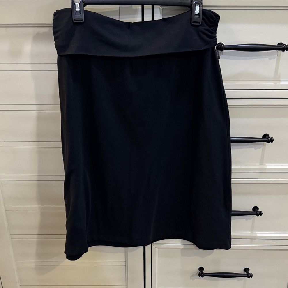 Eddie Bauer Classic Black Mini Skirt